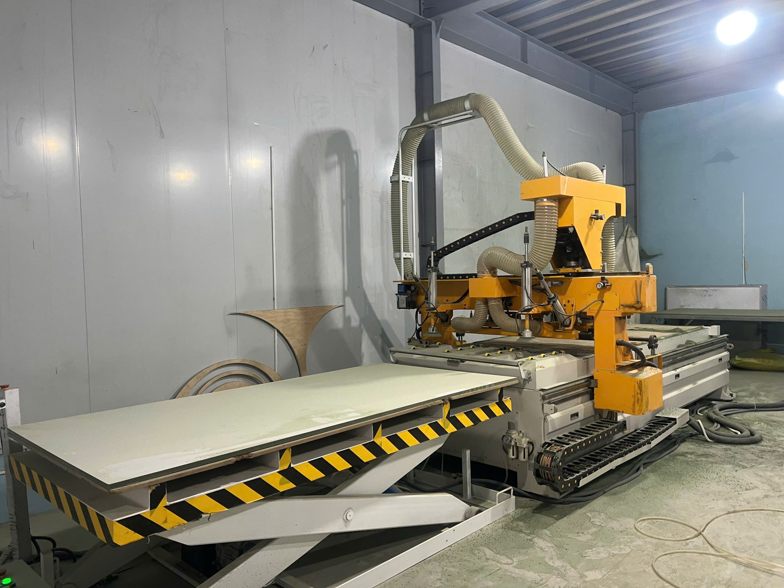 CNC Router Machine